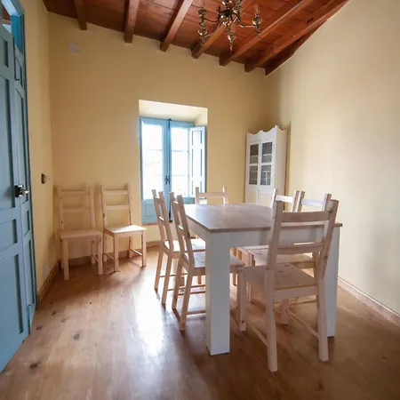 Casa Amarilla Arribes Holiday home Cerezal de Penahorcada