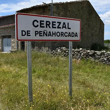 Casa Amarilla Arribes Holiday home *