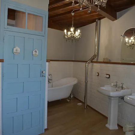 Casa Amarilla Arribes Cerezal de Penahorcada