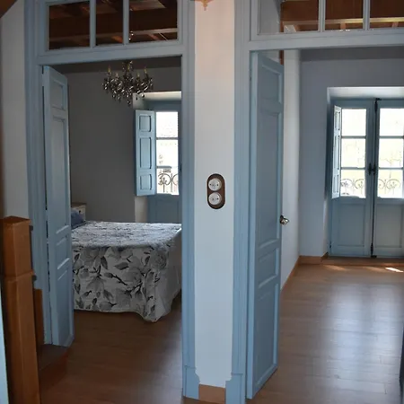 Casa Amarilla Arribes Cerezal de Penahorcada