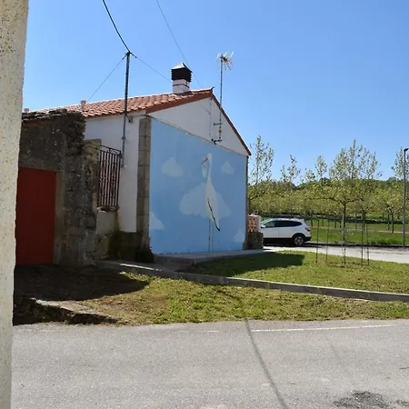 Casa Amarilla Arribes Nyaraló Cerezal de Penahorcada